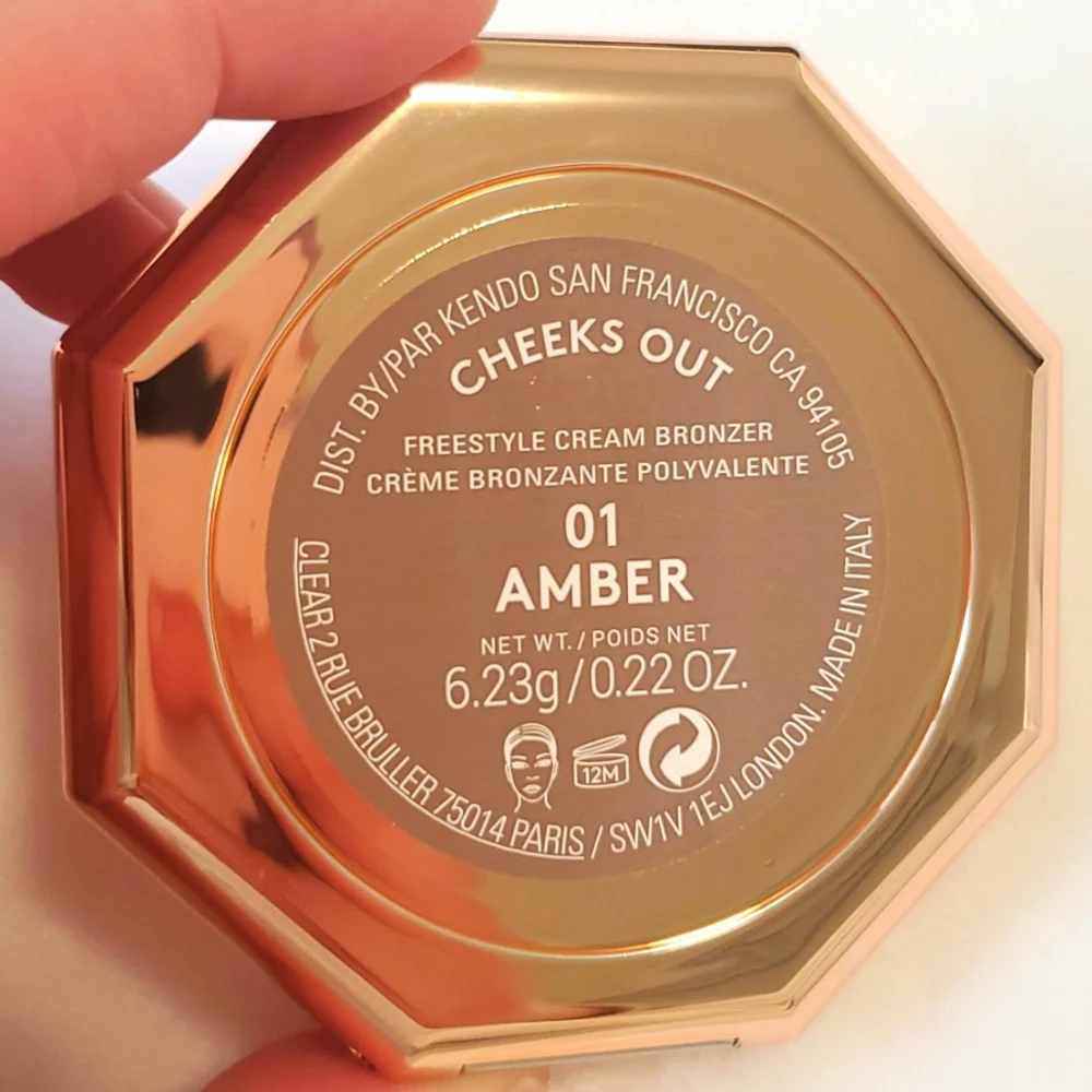 NIB Fenty Beauty by Rihanna Cheeks Out Freestyle Cream Bronzer in 01 Amber